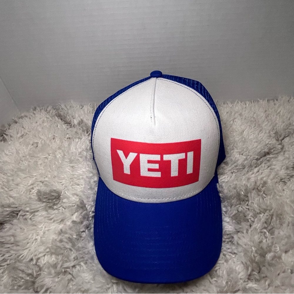 Yeti Trucker Cap. NWT!
